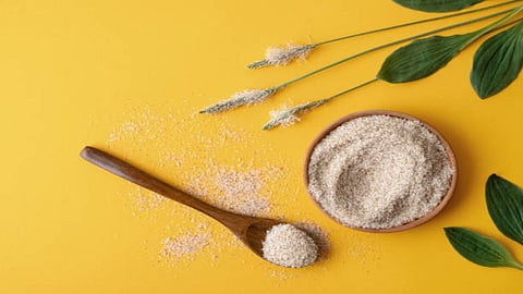 It supports in reducing cholesterol, improves insulin sensitivity, and support weight management plans by enhancing the feeling of fullness.