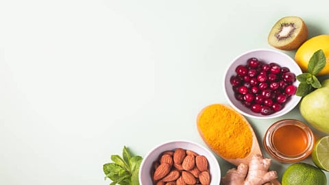 The diet directly dictates the skin health from inside out. Nutrient-rich superfoods can offer the building blocks for collagen, regulate oil production, and fight inflammation.