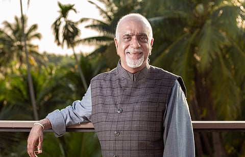 Meet Sukhit Narula, a simple man from Isan who made it to Bangkok to become the owner of Surin Asset Management, and a prominent businessman in the fabric industry