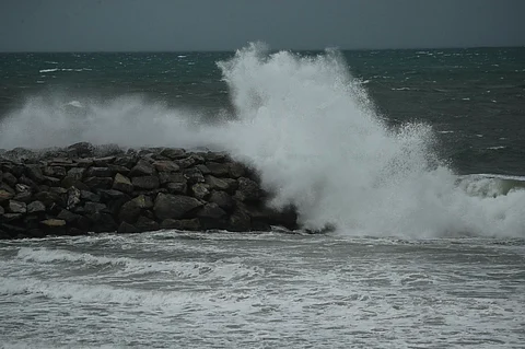 WA coastal hazard warnings