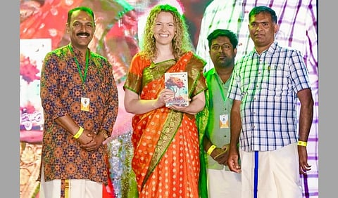 കുടുംബ മൂല്യങ്ങളുടെ പുതിയ നോവൽ