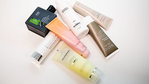 സ്കിൻകെയർ ബ്രാൻഡുകളുടെ ജനപ്രിയ ഉൽപ്പന്നങ്ങൾ പിൻവലിച്ചു.