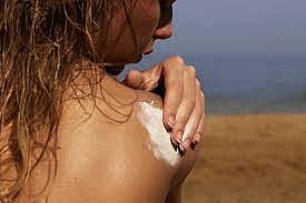 ആറ് സൺസ്ക്രീൻ ഉൽപ്പന്നങ്ങൾ അടിയന്തിരമായി തിരിച്ചുവിളിച്ചു