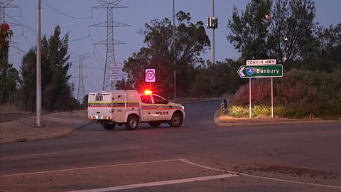 ഗോസ്നെൽസിൽ കാർ മരത്തിൽ ഇടിച്ചുകയറി; രണ്ട് പേർക്ക് പരിക്ക്