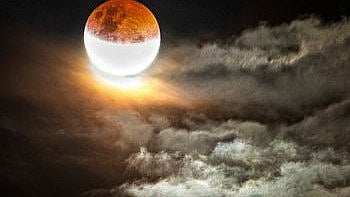 ബ്ലഡ് മൂൺ ഇന്ന്; എങ്ങനെ, എപ്പോൾ കാണാം?