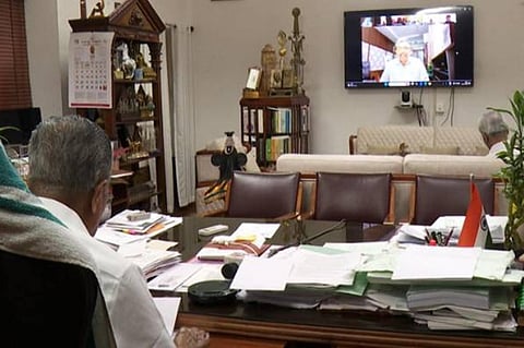 CM Discusses Middle East Crisis with Loka Kerala Sabha