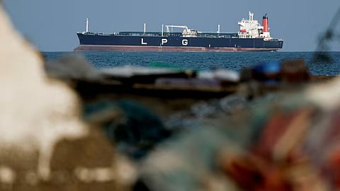 ഇന്ത്യൻ കപ്പലുകളെ സേഫായി കടത്തിവിട്ട് ഇറാൻ