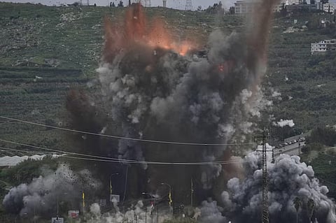 തെക്കൻ ലെബനൻ പിടിച്ചെടുക്കാൻ ഇസ്രായേൽ; ലിതാനി നദി വരെ 'സുരക്ഷാ മേഖല'യാക്കാൻ നീക്കം