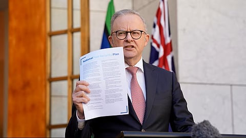 ഇന്ധന നികുതി പകുതിയായി കുറച്ച് ഓസ്ട്രേലിയ