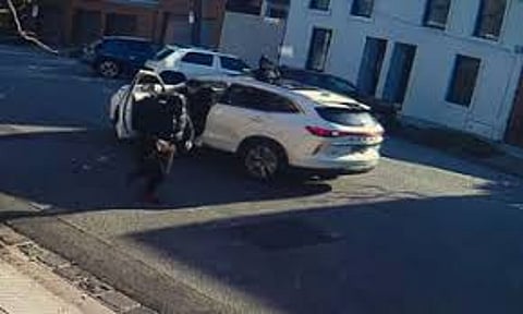 പട്ടാപകൽ അക്രമണം: ദൃശ്യങ്ങൾ പുറത്ത്