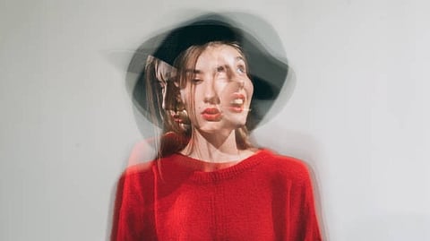 Schizophrenic patients have significantly higher levels of personal distress than healthy participants. Studies state that abnormal mirror neuron activity may exist among patients with schizophrenia during the active (psychotic) phase of the illness (Unsplash)