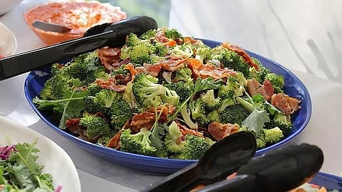 Kim Kardashian is battling psoriasis with a plant-based diet (Unsplash)