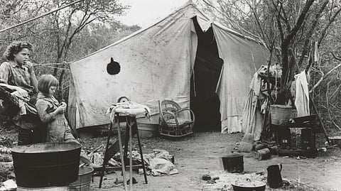 Converting asylum seekers and refugees at the US border into Mexican towns suffer from various health problems (Unsplash)