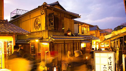 Japan- a coffee procrastinator land that fell in love with coffee (Unsplash)