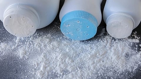 Lawsuits claim that its talcum products cause cancer due to contamination with asbestos (Unsplash)