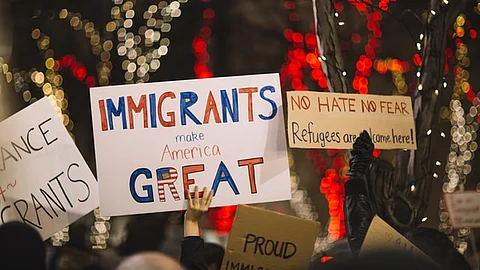 Migrants Recently Arrived in US, Grapple With Immigration Barriers (Unsplash)