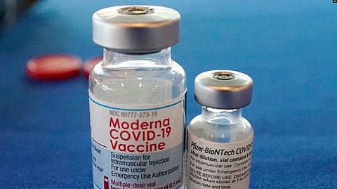 This Sept. 21, 2021 file photo shows vials of the Pfizer and Moderna COVID-19 vaccines in Jackson, Miss (VOA)