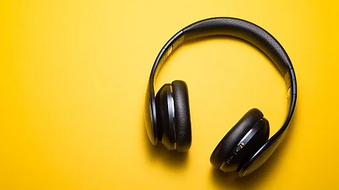 The first large-scale genomic study of musicality identified 69 genetic variants associated with beat synchronization, meaning the ability to move in synchrony with the beat of music (Unsplash)
