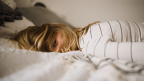 A study published in the journal PLOS Medicine finds that adults over the age of 50 who sleep less than five hours per night have a greater risk of multimorbidity.