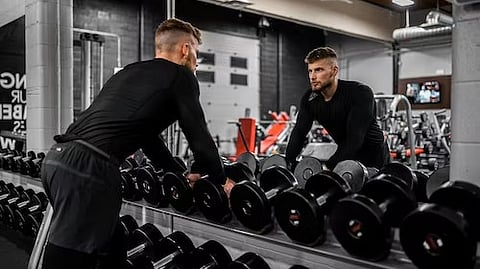 We know that muscular strength is a predictor of longevity and that weakness is a powerful indicator of disease and mortality (Unsplash)