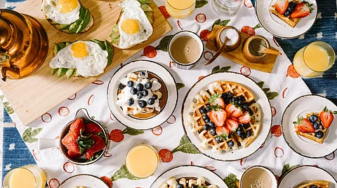 India in the 19th century, got the concept of breakfast by The East India Company.(Image : Unslpash)