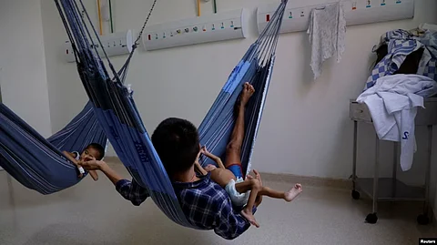 Dozens of indigenous children suffering from malnutrition and acute diseases have been hospitalized in northern Brazil (VOA)