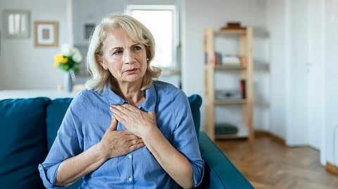 Patients undergoing surgery for ovarian and endometrial cancers often experience anxiety and pain.