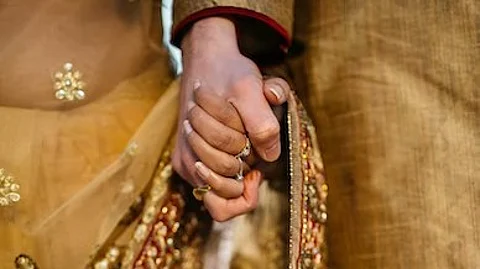 A Pakistani Girl and An Indian Guy, A Cross Border Love Story.