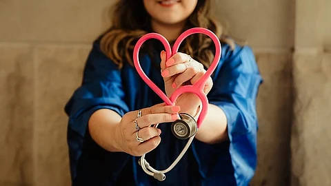 MBBS, as glorious as it is depicted in popular culture and perceived by society, is also with its shortcomings, but we only see the good side of it when we decide to start this journey of a thousand miles.