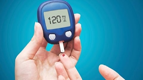 The smart bandage developed by researchers at the California Institute of Technology (Caltech) may make treatment of these wounds easier, more effective and less expensive.