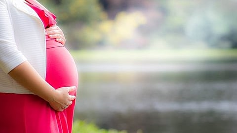 The medics allegedly gave wrong injections to the pregnant women in the gynecology ward of the Sadar hospital, due to which they felt uneasy.