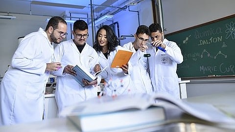 Scientists have long suspected a connection between opioid use disorder (OUD) and chronic pain.