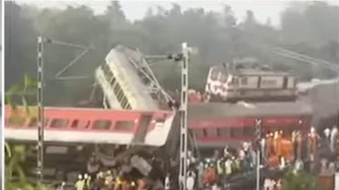 The disastrous train accident has claimed 288 lives so far while over 1,000 people sustained injuries. (
Wikimedia Commons)