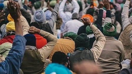 The police, faced with an uncontrollable mob, had no choice but to lathi-charge and disperse the people who were in the protest (Representational Image- Unsplash)
