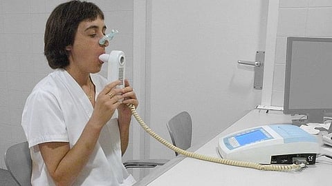 Spirometry tests are a noninvasive test that assesses the function of the lungs when being evaluated for a chest or lung disease, including lung cancers (Wikimedia Commons)
