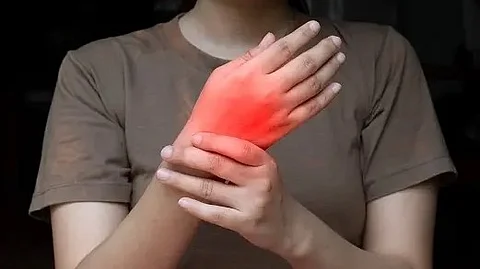 Penn Medicine Study Finds Wrist Temperature Associated With Future Risk of Disease (Unsplash)