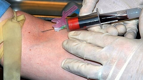 28-year-old doctor’s patented SutureSure will help doctors, surgeons, and healthcare workers by deterring needlestick injuries.(Representational Image: Wikimedia Commons)