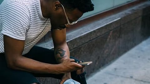 According to a comprehensive survey conducted by IIM-Ahmedabad, males are the greatest online spenders, despite the perception that women should only shop. (Representational Image: Unsplash)