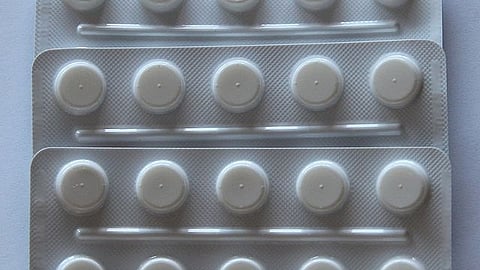 Nimesulide is a nonsteroidal anti-inflammatory drug (NSAID) with analgesic, antipyretic, and anti-inflammatory properties. It belongs to the class of selective COX-2 inhibitors. (Representational image: Wikimedia commons)