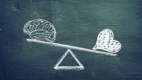 People who use willpower to overcome temptations and achieve their goals are perceived as more trustworthy than those who use strategies that involve external incentives or deterrents.
(Pixabay)