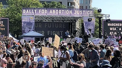 Thousands in Warsaw protest the government's moves to liberalize abortion laws, allowing termination until the 12th week. (Representational image: Wikimedia Commons)