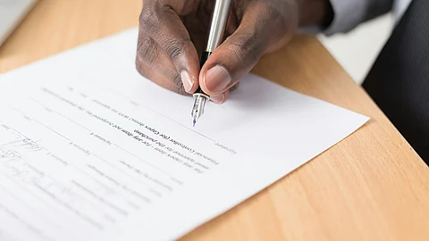 The day before surgery, Smith-Collins signed another agreement from the surgeon’s practice, outlining how it would file an out-of-network claim with his insurance. (Representational image: Unsplash)