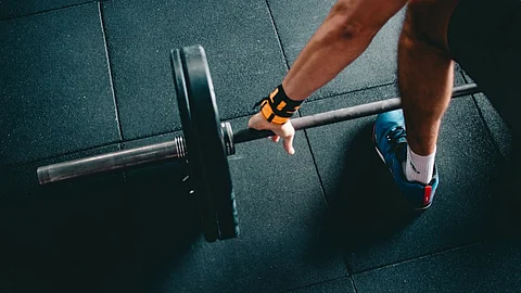 A major UK study led by health experts at the University of Stirling has found that offering financial incentives is effective in helping men to lose weight.
(Unsplash)