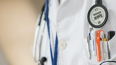 The case was urgent due to the proximity of the rod to vital organs, including the heart. (Representational image: Pixabay)