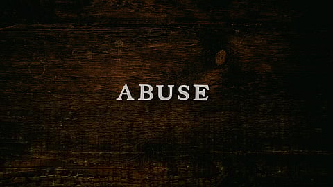 Dental healthcare professionals are frontline observers who can uncover potential domestic abuse, child maltreatment, and elder neglect. (Unsplash)