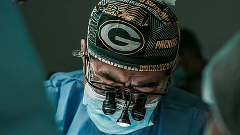 The Singapore Medical Council found Dr. Chen’s actions during the surgery led to irreparable harm, warranting a 12-month suspension and censure. (Representational image: Unsplash)