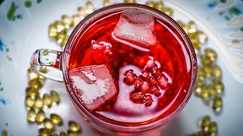 Delhi juice shop workers detained for allegedly selling chemical-laced pomegranate juice as public outrage grows. (Wikimedia Commons)