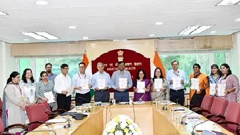 India takes a major step forward in combating NAFLD with new guidelines emphasizing early detection, lifestyle changes, and integrated care strategies. (PIB)