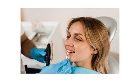 In Tampa, many dental clinics offer state-of-the-art porcelain veneer treatments, attracting locals and visitors alike who are looking to improve their smiles.
