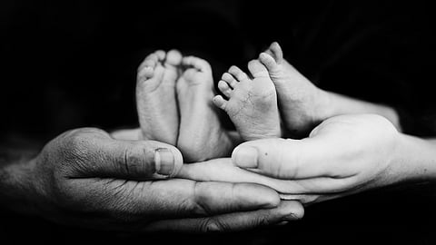 A Chinese woman successfully gives birth to twins, each from a different uterus, in an extremely rare and extraordinary medical case. (Representational Image: Unsplash)